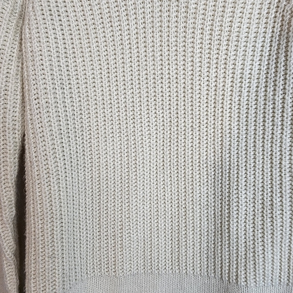 Gap  Round  Neck Ribbed Knit  Women's Sweater Size M - Picture 3 of 7